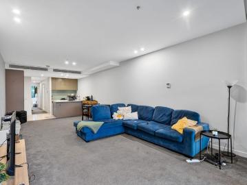 GROSVENOR 3 Bedroom Gem in a Prime Location