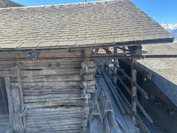 Chalet with 3.5 rooms on sale in Les Agettes 40 m² |...