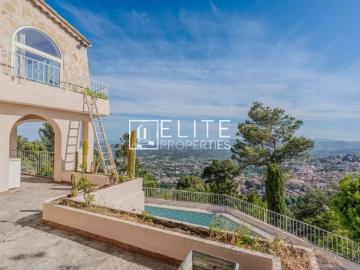 GRASSE VILLA 221m2 6 pièces