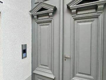 Günstige 2,5 Zimmer Wohnung sanierungsbedürftig im 1ten....