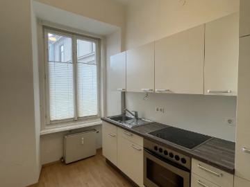 Charmante Altbauwohnung + gut aufgeteilte ca. 82 m²...