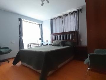 Habitación en casa familiar en Ñuñoa para estudiante...