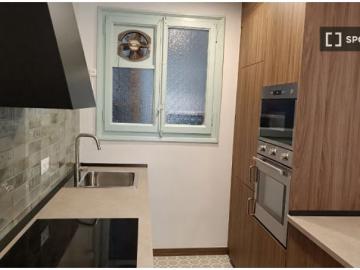 Habitación en piso compartido de 1 dormitorio en...