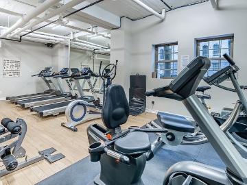 Haddon Hall 2 Bedroom Apartment for Rent at 2255 Rue...