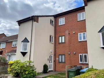 Harrier Mews, London, Studio Flat For