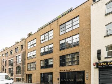Hatton Wall, London EC1N 2 bed flat to rent £3,300 pcm...