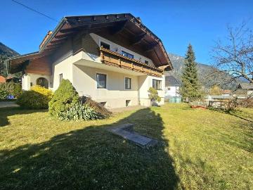 Zweifamilienhaus mit großem Potenzial – zwei...