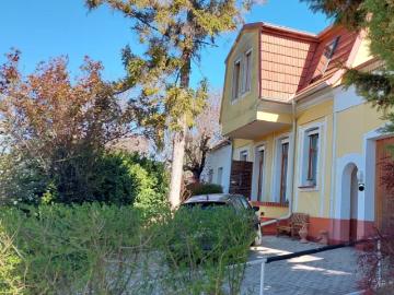 Haus Neusiedl Am See Neusiedl Am See 103772966