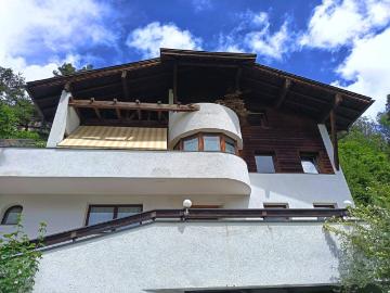 Haus in 0mes 180m² mit Garten, Garage und...