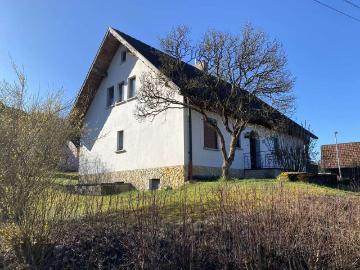 Haus zum Kaufen in Hildburghausen Wallrabs 289.000,00...