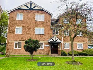 Heathfield Drive, Mitcham, London CR4, 2 bed flat to...