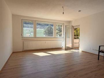helle 4 Zimmerwohnung mit Südloggia in sonniger Lage von...