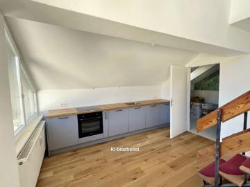 Helle 2 Zi. Maisonette Wohnung mit Garage