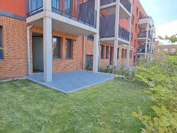 Helle 2 Zimmer Wohnung mit Terrasse und Balkon Einziehen...