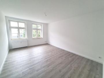 Helle 3 Raum Wohnung in einem sanierten Gründerzeithaus...