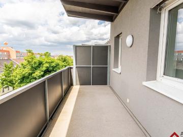 Helle 3 Zimmer Dachgeschosswohnung mit Balkon ohne Lift!