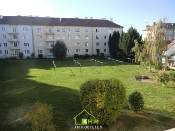 Helle 3 Zimmerwohnung mit Balkon in angenehmer Wohnlage