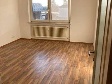 Helle und zentrale 2 Zimmer Wohnung mit Wohnküche und...