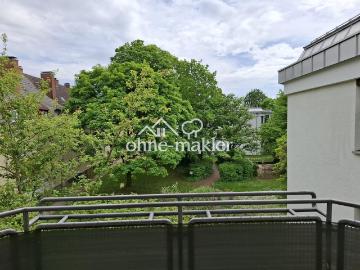 Provisionsfrei: Helle vier Zimmer Wohnung in...