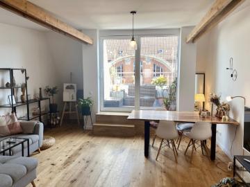 Hello, schöne DG Wohnung zu Vermieten, 3 Zimmer, 85qm,...
