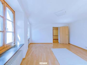 Hervorragende 2 Zimmer Wohnung in historischem Haus im...