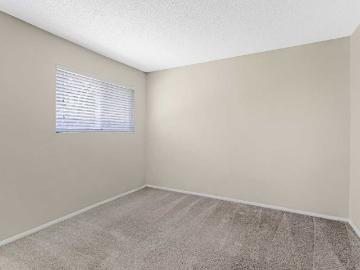 Heron Walk 1 Bedroom Apartment for Rent at 7400 Powers...