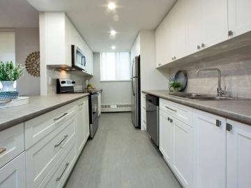 Highpoint Kitchener, Cedarwoods 1 Bedroom Apartment for...