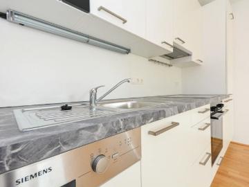 Hofseitig, Hell und Ruhig Neubauwohnung mit Balkon Nähe...