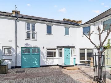 Hollywood Mews, Chelsea SW10 3 bed mews to rent £4,983...