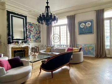 Hôtel Particulier avec piscine et garage WILSON