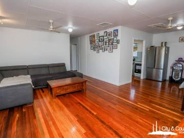 House 4 Bedroom For Rent Mount Isa QLD 359000 ES104326961