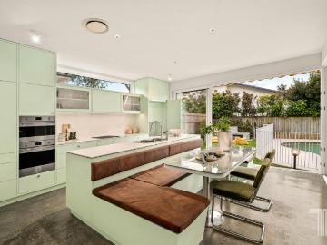 House 5 Bedroom For Rent Coorparoo QLD ES103658984