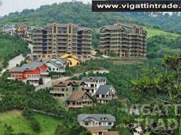 House And Lot / Mid rise Condo In Tagaytay City