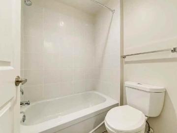 Hudson Court 2 Bedroom Apartment for Rent at 10910 110...