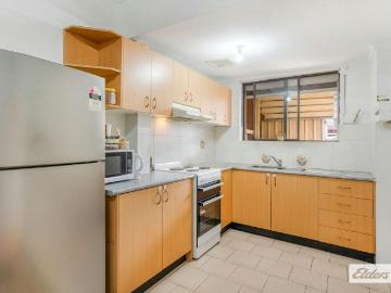 IDEAL FAMILY HOME IN GREAT LOCATION!