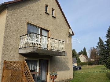Idyllisches Einfamilienhaus mit großem Grundstück in...