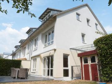 Direkt vom eigenen Garten in den Wald – Kelkheim Münster
