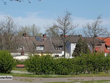 Ihr neues Zuhause Freistehendes Einfamilienhaus nebst Garage