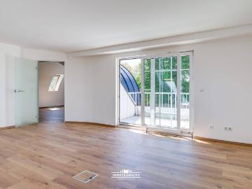 Ihre neu renovierte DG Wohnung mit Südwestbalkon