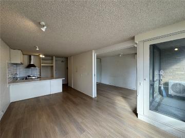 Immaculately location, Unfurnished 1 Bedroom Apt with 1...