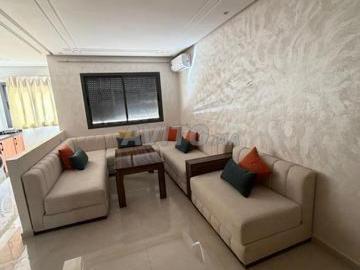 Joli appartement neuf avec piscine et parking