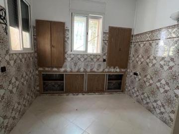 Appartement vide à louer à Andaloss Bouskoura