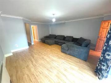 Deal! Lanesborough Square, Finglas, Dublin 11