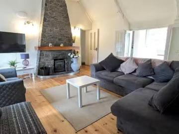Just in! The Cottage, 39 Middle Tollymore Road
