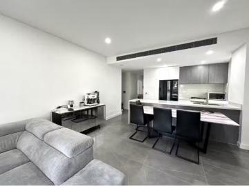 Charming 3 BR 501/1 Ibis Street, Lidcombe Apartment for...