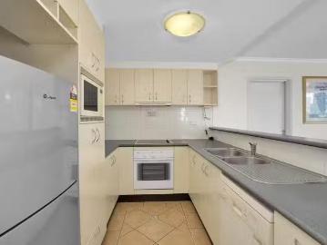 Cozy 404/220 Melbourne Street, South Brisbane, QLD 4101