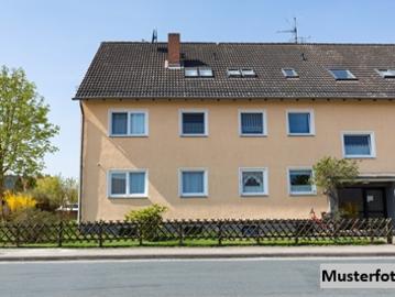 Kapitalanlage + Dreifamilienhaust nebst Garage und Garten