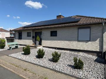 Kernsaniertes Einfamilienhaus 1.281qm Grundstück in...