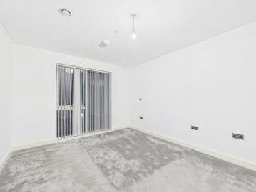 Kew Bridge Road, Brentford,TW8