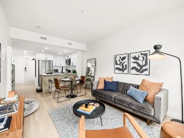 KOVO 1 Bedroom Apartment for Rent at 1131 Lawrence Ave,...